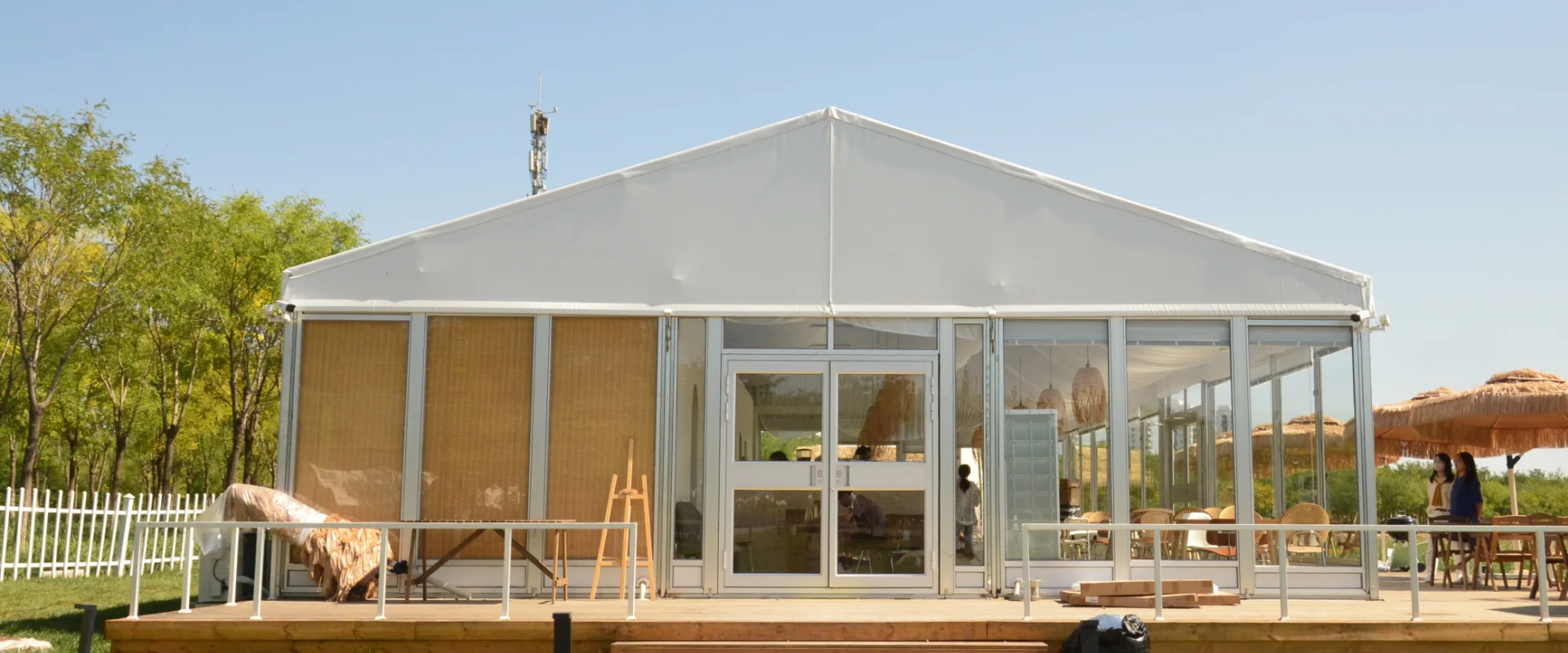 นิทรรศการและกิจกรรม